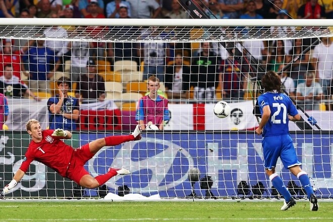 Khoảnh khắc kinh điển của mùa giải Euro 2012